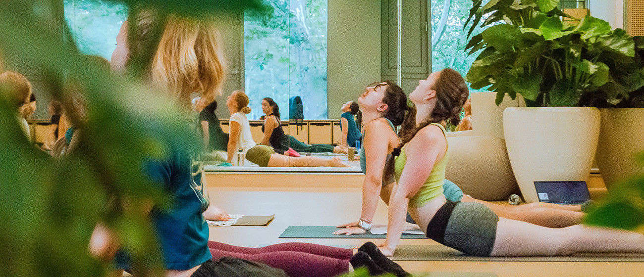 Yogalates_headerafbeelding 1300x560