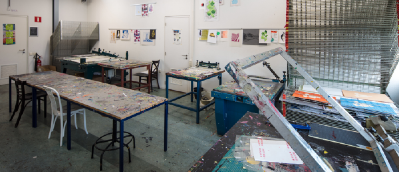 Screen Printing Studio 400 x 600