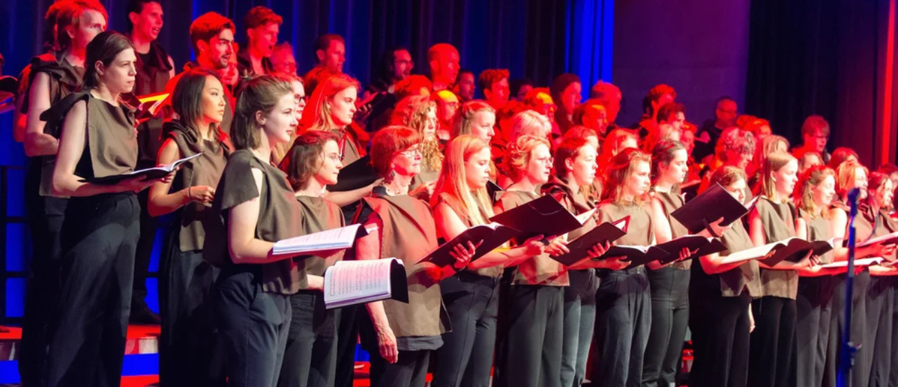 zang choir krashna 1300 x 560